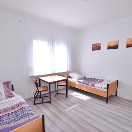 Apartment Unterkunft Bischofsheim